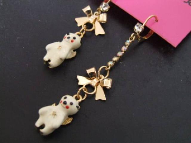 新品 ゴスロリ姫系天使のくまさんピアス BETSEY JOHNSON < 女性アクセサリー/時計 新品 ゴスロリ姫系天使のくまさんピアス BETSEY JOHNSON < 女性アクセサリー/時計の