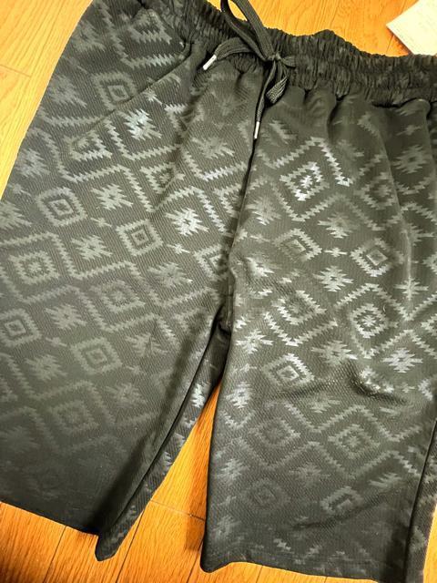 3Lサイズ!高貴紳士的!LOGOS DAYS!サラッとメッシュ素材凹凸オルテ柄!黒色!両サイド&後一つポケット付きハーフパンツ! < 男性ファッション  3Lサイズ!高貴紳士的!LOGOS DAYS!サラッとメッシュ素材凹凸オルテ柄!黒色!両サイド&後一つポケット付きハーフパンツ! < 男性ファッションの