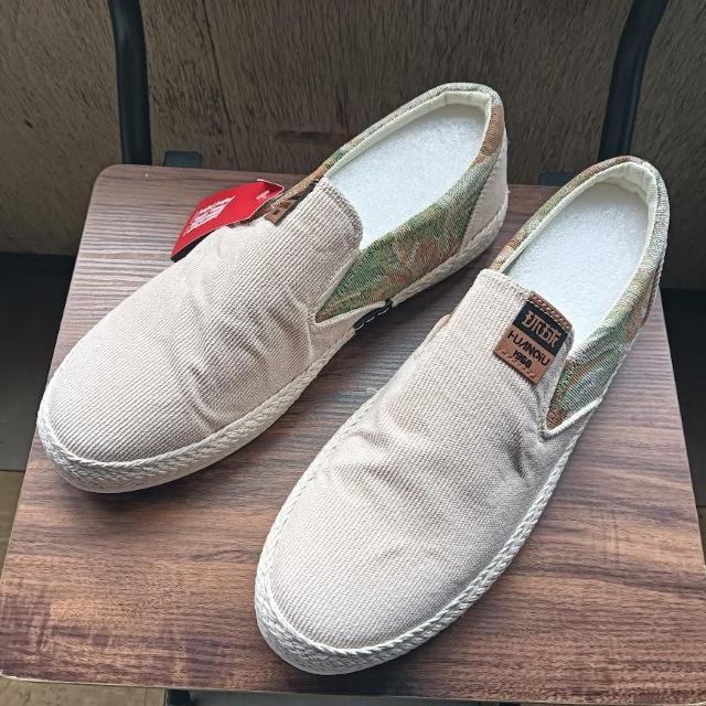 新品 27cm メンズ スリッポン ベージュ シューズ 靴 カジュアル < 男性ファッション  新品 27cm メンズ スリッポン ベージュ シューズ 靴 カジュアル  < 男性ファッションの