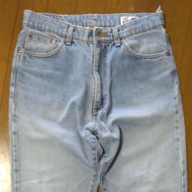 Wrangler ストレートジーンズ 31 < 男性ファッション  Wrangler ストレートジーンズ 31  < 男性ファッションの