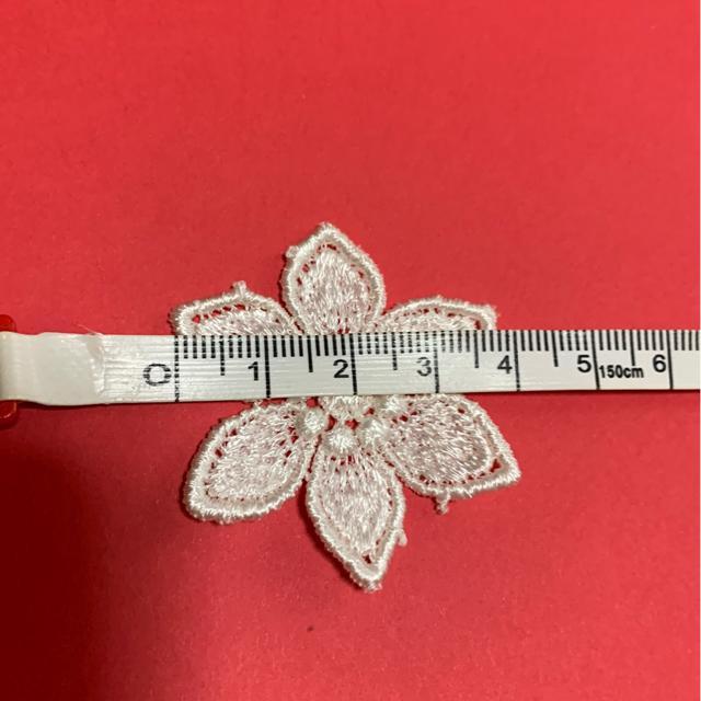 レースの花びら ハンドメイドに < 女性ファッション  レースの花びら ハンドメイドに < 女性ファッションの