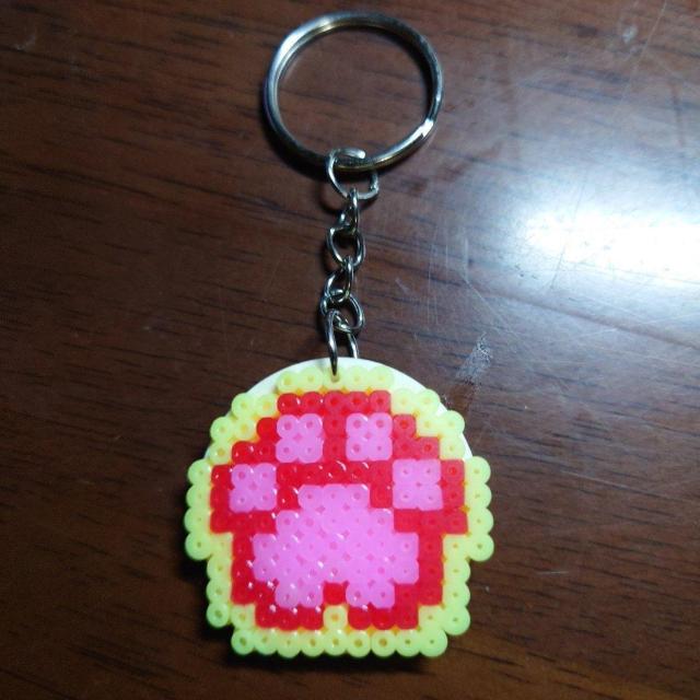 ハンドメイド☆アイロンビーズ肉球キーホルダー☆ < ペット/手芸/園芸 ハンドメイド☆アイロンビーズ肉球キーホルダー☆ < ペット/手芸/園芸の
