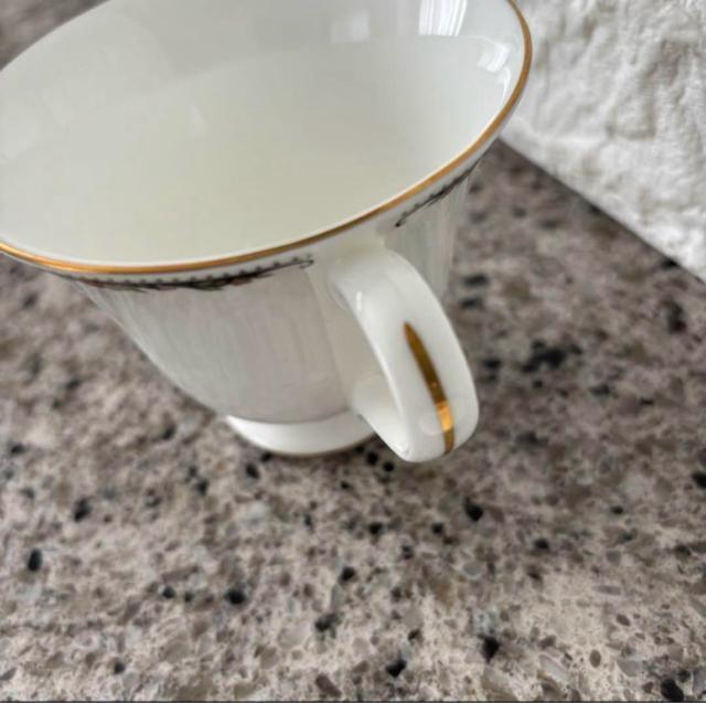 【新品未使用】★希少★1983年 ウエッジウッド WEDGWOOD オズボーン カップ&ソーサー OSBORNE ティーカップ < インテリア/ライフ 【新品未使用】★希少★1983年 ウエッジウッド WEDGWOOD オズボーン カップ&ソーサー OSBORNE ティーカップ < インテリア/ライフの