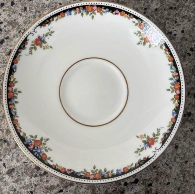【新品未使用】★希少★1983年 ウエッジウッド WEDGWOOD オズボーン カップ&ソーサー OSBORNE ティーカップ < インテリア/ライフ 【新品未使用】★希少★1983年 ウエッジウッド WEDGWOOD オズボーン カップ&ソーサー OSBORNE ティーカップ < インテリア/ライフの