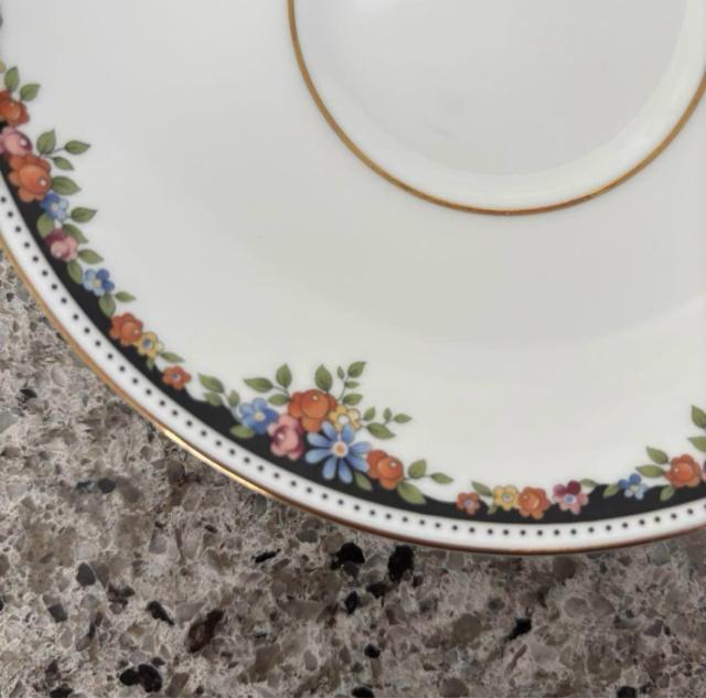 【新品未使用】★希少★1983年 ウエッジウッド WEDGWOOD オズボーン カップ&ソーサー OSBORNE ティーカップ < インテリア/ライフ 【新品未使用】★希少★1983年 ウエッジウッド WEDGWOOD オズボーン カップ&ソーサー OSBORNE ティーカップ < インテリア/ライフの