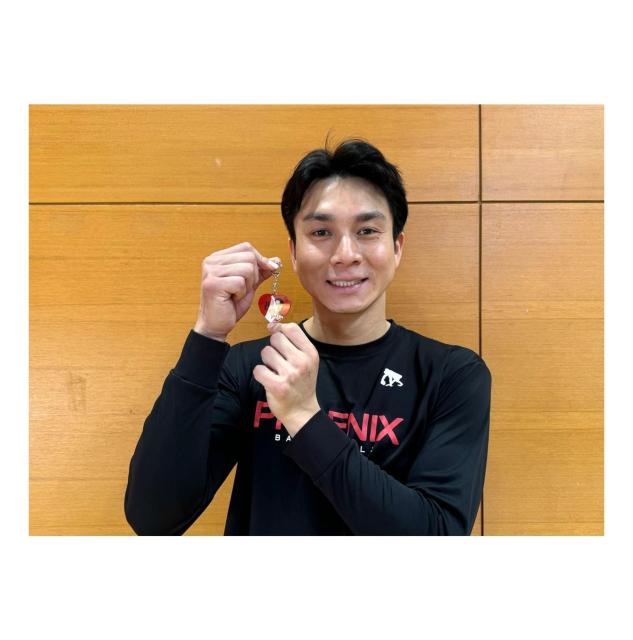 #28 �É� �ꋅ�I�� ���M�T�C������n�[�g�L�[�z���_�[  �� ���W���[/�X�|�[�c�� 