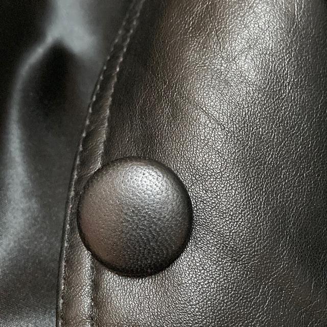 難あり 高級 MADE IN FRANCE  ファー付き レザーコート 毛皮コート 黒 < 女性ファッション  難あり 高級 MADE IN FRANCE  ファー付き レザーコート 毛皮コート 黒 < 女性ファッションの