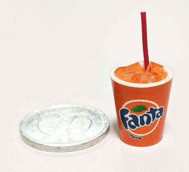 ミニチュア★ファンタ★オレンジ★紙コップ★ドールハウスに★デザイン違いたくさんあります★ < おもちゃ  ミニチュア★ファンタ★オレンジ★紙コップ★ドールハウスに★デザイン違いたくさんあります★  < おもちゃの