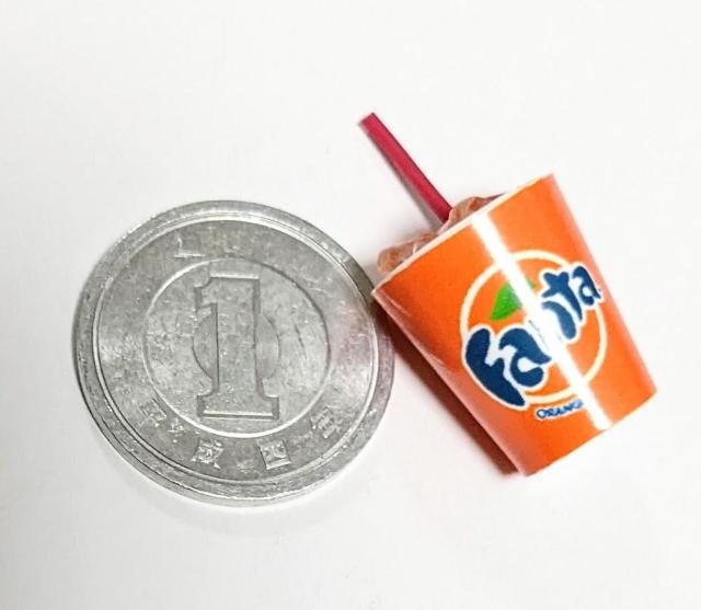 ミニチュア★ファンタ★オレンジ★紙コップ★ドールハウスに★デザイン違いたくさんあります★ < おもちゃ  ミニチュア★ファンタ★オレンジ★紙コップ★ドールハウスに★デザイン違いたくさんあります★ < おもちゃの