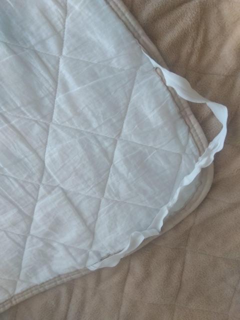 あったか敷きパッド シングルサイズ ベージュ ポリエステル 敷きパット < インテリア/ライフ  あったか敷きパッド シングルサイズ ベージュ ポリエステル 敷きパット < インテリア/ライフの