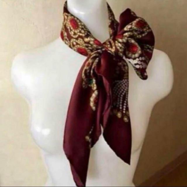 シャネル シルクスカーフ ジュエリー タッセル柄 ボルドー #CHANEL < ブランド シャネル シルクスカーフ ジュエリー タッセル柄 ボルドー #CHANEL < ブランドの