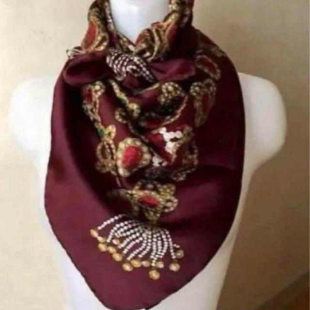 シャネル シルクスカーフ ジュエリー タッセル柄 ボルドー #CHANEL < ブランド シャネル シルクスカーフ ジュエリー タッセル柄 ボルドー #CHANEL < ブランドの