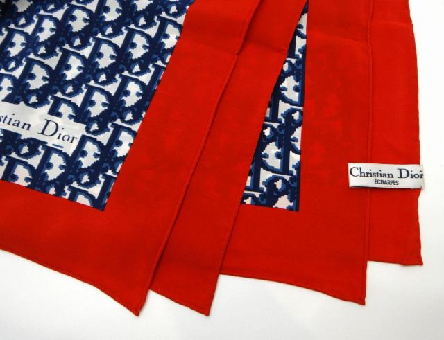 Christian Dior �f�B�I�[�� �g���b�^�[ �V���N �X�J�[�t �l�C�r�[�~���b�h��USED���y���������z �� �u�����h�� 