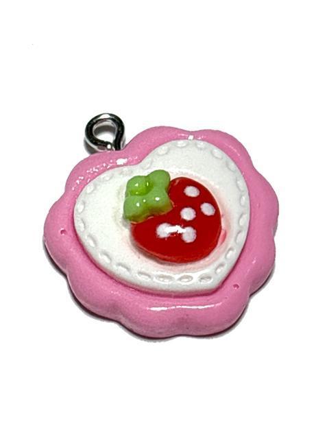 829 苺のケーキ タルト 1個 樹脂パーツ アクセサリーチャーム スイーツ デザート < ペット/手芸/園芸 829 苺のケーキ タルト 1個 樹脂パーツ アクセサリーチャーム スイーツ デザート < ペット/手芸/園芸の