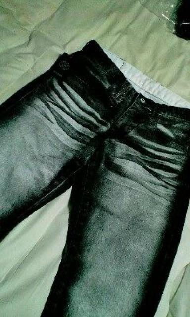 新品 ロエン スカル刺繍スタッズコーティングハーフパンツ30 < ブランド  新品 ロエン スカル刺繍スタッズコーティングハーフパンツ30 < ブランドの