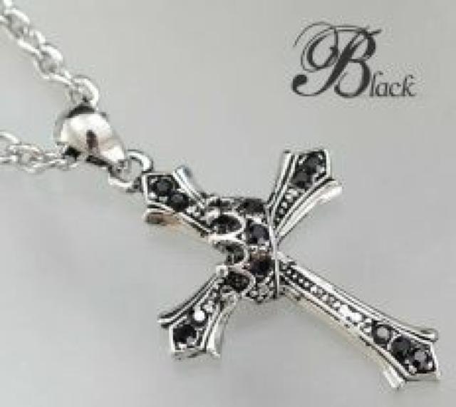 LOVE czダイヤ付 クロス×王冠 ペアネックレスセット 巾着付 < 女性アクセサリー/時計 LOVE czダイヤ付 クロス×王冠 ペアネックレスセット 巾着付 < 女性アクセサリー/時計の