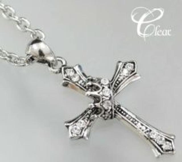 LOVE czダイヤ付 クロス×王冠 ペアネックレスセット 巾着付 < 女性アクセサリー/時計 LOVE czダイヤ付 クロス×王冠 ペアネックレスセット 巾着付 < 女性アクセサリー/時計の