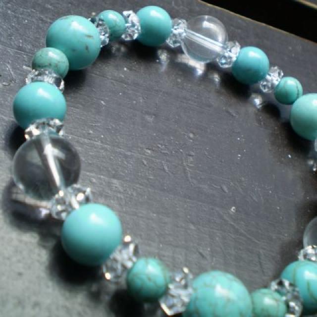 マグネサイトターコイズx水晶ブレスレット < 女性アクセサリー/時計 マグネサイトターコイズx水晶ブレスレット < 女性アクセサリー/時計の