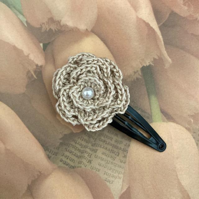 ハンドメイド♪レース編み 薔薇風お花モチーフのヘアピン < 女性ファッション  ハンドメイド♪レース編み 薔薇風お花モチーフのヘアピン  < 女性ファッションの