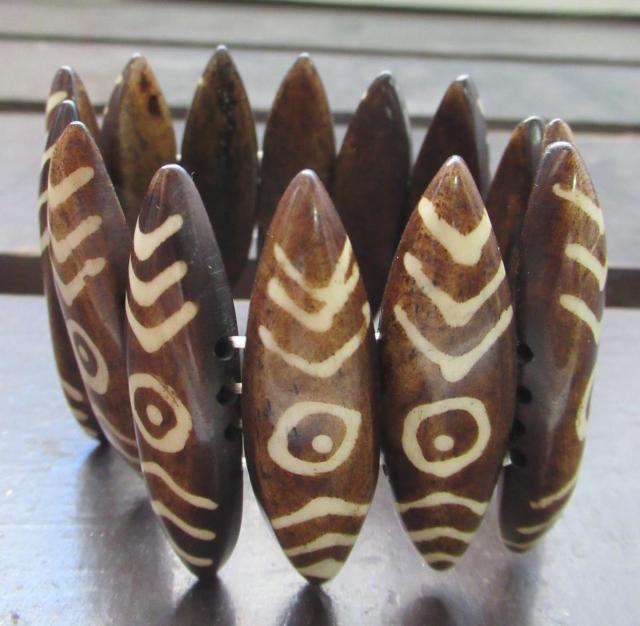 バッファローボーンブレスレット*17 アジアン < 女性アクセサリー/時計 バッファローボーンブレスレット*17 アジアン < 女性アクセサリー/時計の