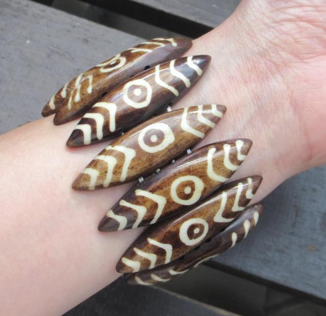 バッファローボーンブレスレット*17 アジアン < 女性アクセサリー/時計 バッファローボーンブレスレット*17 アジアン < 女性アクセサリー/時計の