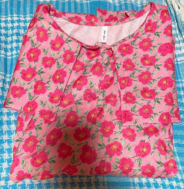 花柄 ブラウス ピンク < 女性ファッション 花柄 ブラウス ピンク < 女性ファッションの