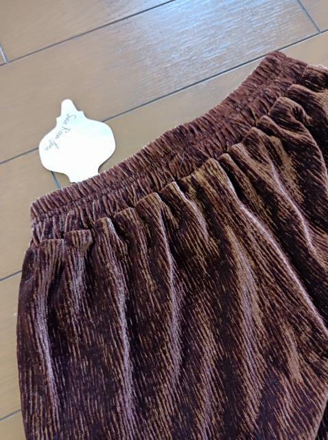 シールームリン★定価税込み約1万.新品タグ付き★ランダムベロアワイドパンツ★伸び伸び触り心地履き心地抜群★柔らか素敵★ < 女性ファッション  シールームリン★定価税込み約1万.新品タグ付き★ランダムベロアワイドパンツ★伸び伸び触り心地履き心地抜群★柔らか素敵★ < 女性ファッションの