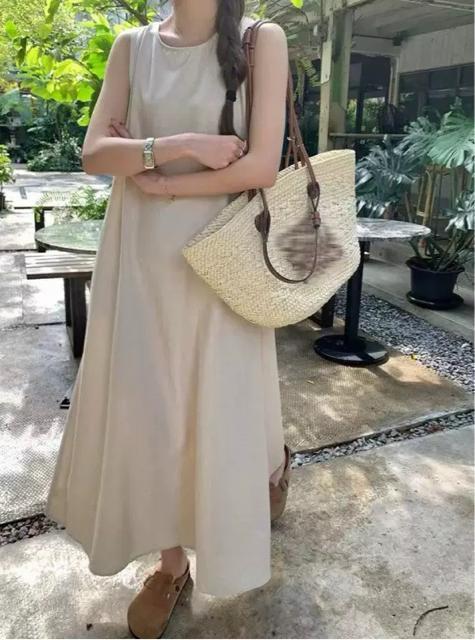 ノースリーブ フレアワンピース ロング丈 背中開き ベージュ系 大きいサイズ < 女性ファッション ノースリーブ フレアワンピース ロング丈 背中開き ベージュ系 大きいサイズ < 女性ファッションの