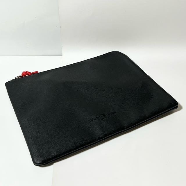 美品 Salvatore Ferragamo フェラガモ ガンチーニ MAGNIFICA レザー ポーチ クラッチバッグ < ブランド 美品 Salvatore Ferragamo フェラガモ ガンチーニ MAGNIFICA レザー ポーチ クラッチバッグ < ブランドの