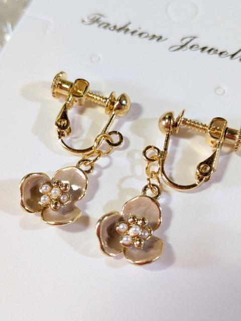 *HM*『ミルクティー色』@☆イヤリング☆ネジバネ式 < 女性ファッション  *HM*『ミルクティー色』@☆イヤリング☆ネジバネ式  < 女性ファッションの