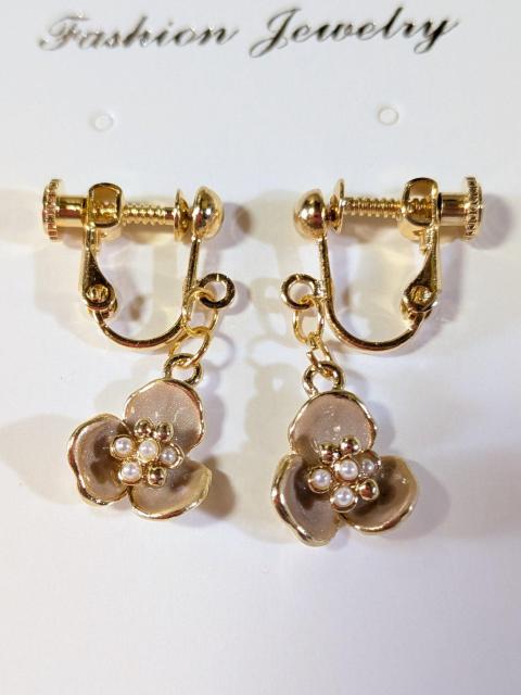 *HM*『ミルクティー色』@☆イヤリング☆ネジバネ式 < 女性ファッション  *HM*『ミルクティー色』@☆イヤリング☆ネジバネ式 < 女性ファッションの