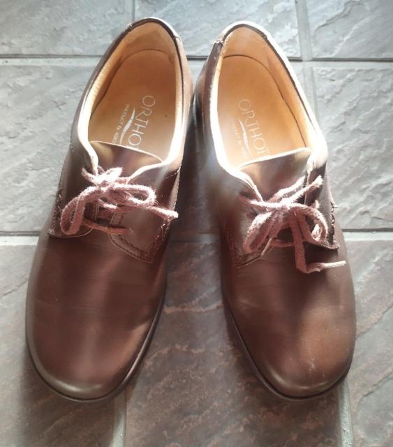 アシックス ペダラ レディース ウォーキングシューズ 23cm EE 茶レザー < 女性ファッション アシックス ペダラ レディース ウォーキングシューズ 23cm EE 茶レザー < 女性ファッションの