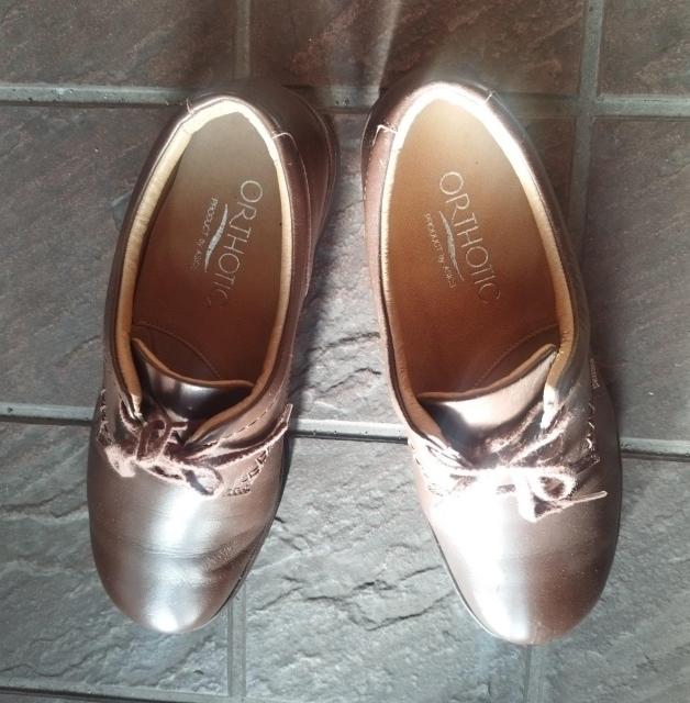 アシックス ペダラ レディース ウォーキングシューズ 23cm EE 茶レザー < 女性ファッション アシックス ペダラ レディース ウォーキングシューズ 23cm EE 茶レザー < 女性ファッションの