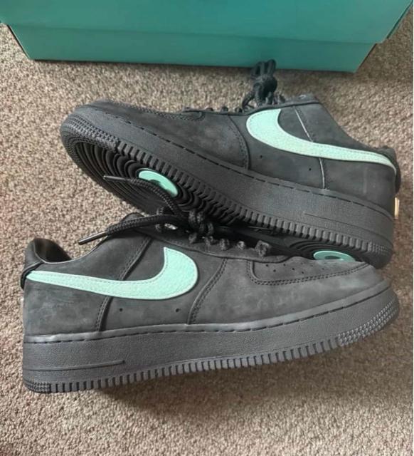 �e�B�t�@�j�[ �G�A�t�H�[�X �� �j���t�@�b�V������ 