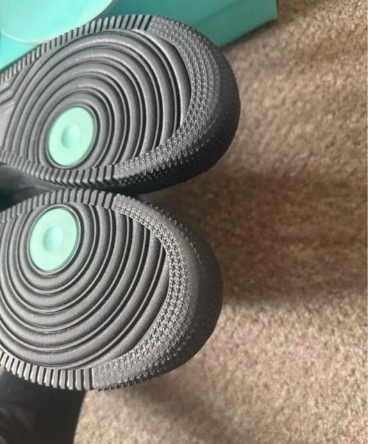 �e�B�t�@�j�[ �G�A�t�H�[�X �� �j���t�@�b�V������ 