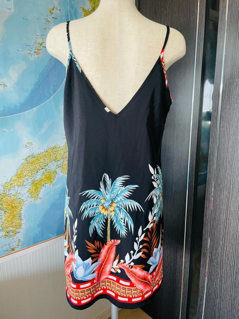 南国風プリント キャミドレス ワンピース < 女性ファッション  南国風プリント キャミドレス ワンピース < 女性ファッションの
