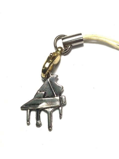 ピアノ 音楽 金 管楽器 モチーフ キーホルダー 携帯ストラップ アクセサリー おしゃれ かわいい レディース おすすめ < 女性ファッション  ピアノ 音楽 金 管楽器 モチーフ キーホルダー 携帯ストラップ アクセサリー おしゃれ かわいい レディース おすすめ  < 女性ファッションの