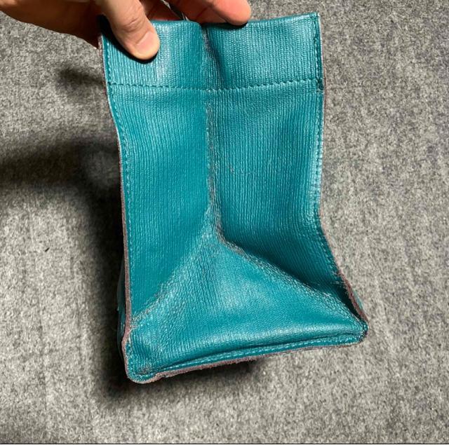 y100~X^[gzyFURLA / tz U[ / nhobO