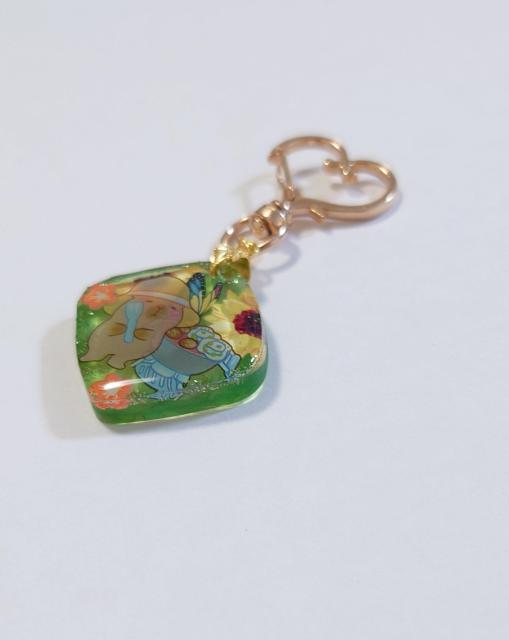 カピバラちゃんがバーベキューするかわいいキーホルダー  ハンドメイドアクセサリー   カピバラ   カピバラアクセサリー   < 女性ファッション  カピバラちゃんがバーベキューするかわいいキーホルダー  ハンドメイドアクセサリー   カピバラ   カピバラアクセサリー   < 女性ファッションの