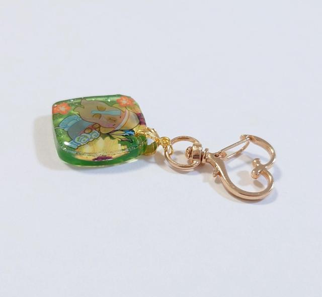 カピバラちゃんがバーベキューするかわいいキーホルダー  ハンドメイドアクセサリー   カピバラ   カピバラアクセサリー   < 女性ファッション  カピバラちゃんがバーベキューするかわいいキーホルダー  ハンドメイドアクセサリー   カピバラ   カピバラアクセサリー   < 女性ファッションの