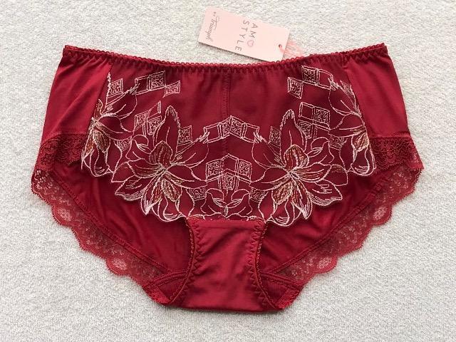 Triumph AMOSTYLE ヒップハングショーツ Mサイズ イエロー/ホワイト/ボルドー 3枚セット < 女性ファッション Triumph AMOSTYLE ヒップハングショーツ Mサイズ イエロー/ホワイト/ボルドー 3枚セット < 女性ファッションの