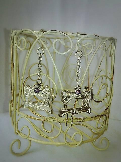 Silverミシンチャーム&チェコアメジスト樹脂フック☆ < 女性アクセサリー/時計  Silverミシンチャーム&チェコアメジスト樹脂フック☆  < 女性アクセサリー/時計の