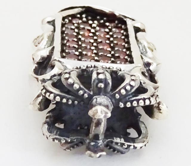 シールドクラウンペンダント シルバー925 withレッド < 男性アクセサリー/時計  シールドクラウンペンダント シルバー925 withレッド < 男性アクセサリー/時計の