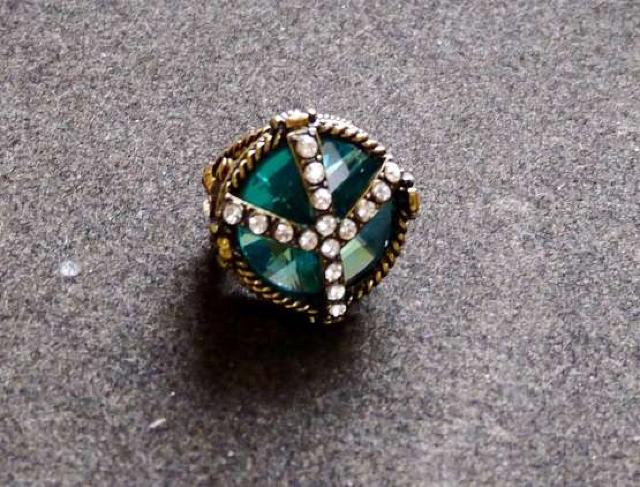 新品 アンティーク調青系ストーンピースマークリング指輪 < 女性アクセサリー/時計  新品 アンティーク調青系ストーンピースマークリング指輪  < 女性アクセサリー/時計の