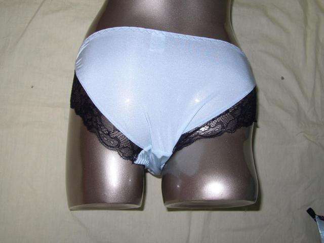 キラキラ光沢ライトブルーC70Mワイヤー入り < 女性ファッション  キラキラ光沢ライトブルーC70Mワイヤー入り < 女性ファッションの