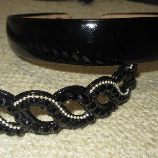 未使用☆太カチューシャ2点セット*痛くない(ブラック系) < 女性アクセサリー/時計 未使用☆太カチューシャ2点セット*痛くない(ブラック系) < 女性アクセサリー/時計の