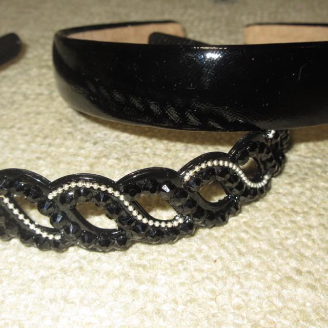 未使用☆太カチューシャ2点セット*痛くない(ブラック系) < 女性アクセサリー/時計 未使用☆太カチューシャ2点セット*痛くない(ブラック系) < 女性アクセサリー/時計の