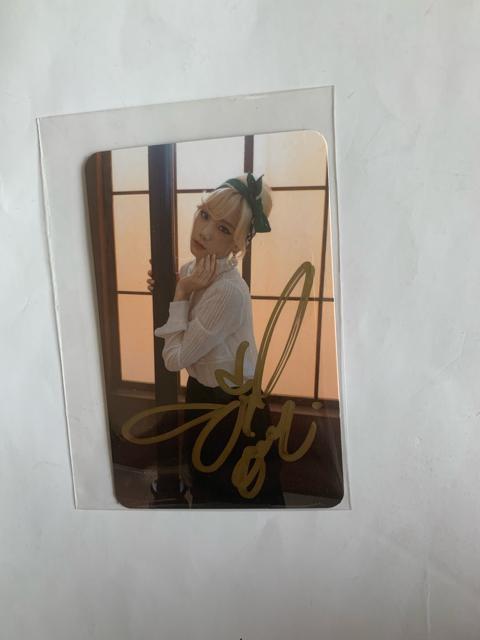 少女時代 テヨン 公式トレカ Lion Heart 直筆サイン入り < タレントグッズ  少女時代 テヨン 公式トレカ Lion Heart 直筆サイン入り  < タレントグッズの