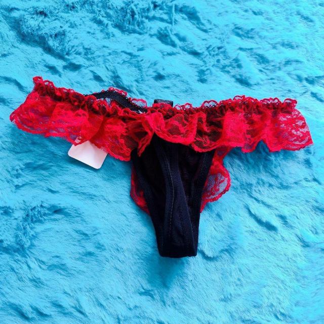 激エロカワッ。。。レースフリルTバック。。。ブラック×レッド。。。パンティー。。。ショーツ。。。 < 女性ファッション  激エロカワッ。。。レースフリルTバック。。。ブラック×レッド。。。パンティー。。。ショーツ。。。 < 女性ファッションの
