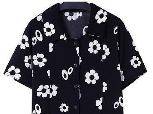 フラワーシャツブラウス ブラック < 女性ファッション フラワーシャツブラウス ブラック < 女性ファッションの